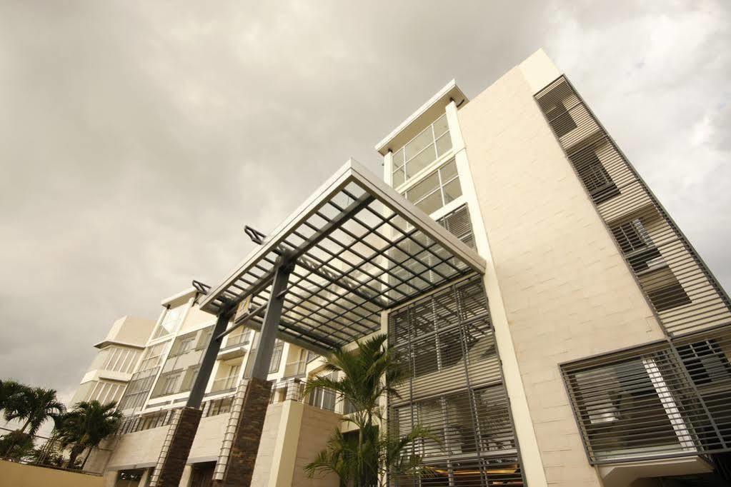 The Avenue Plaza Hotel Naga  Esterno foto